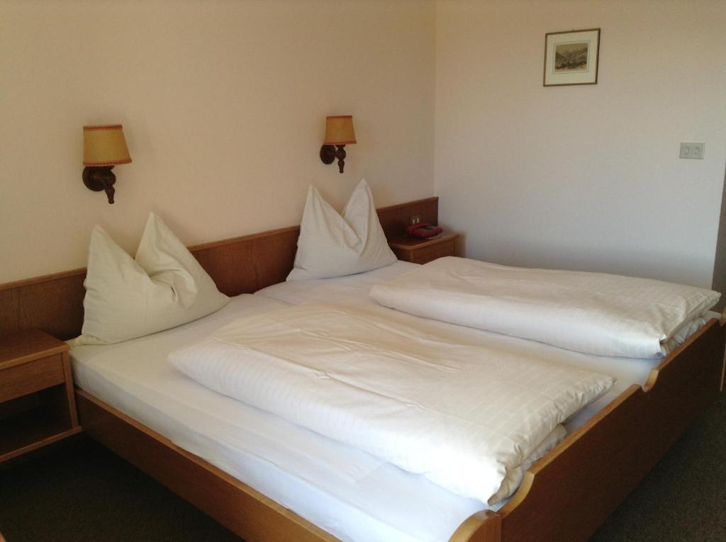 Hotel Tannerhof Merano Room photo