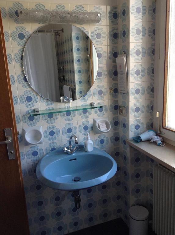 Hotel Tannerhof Merano Room photo