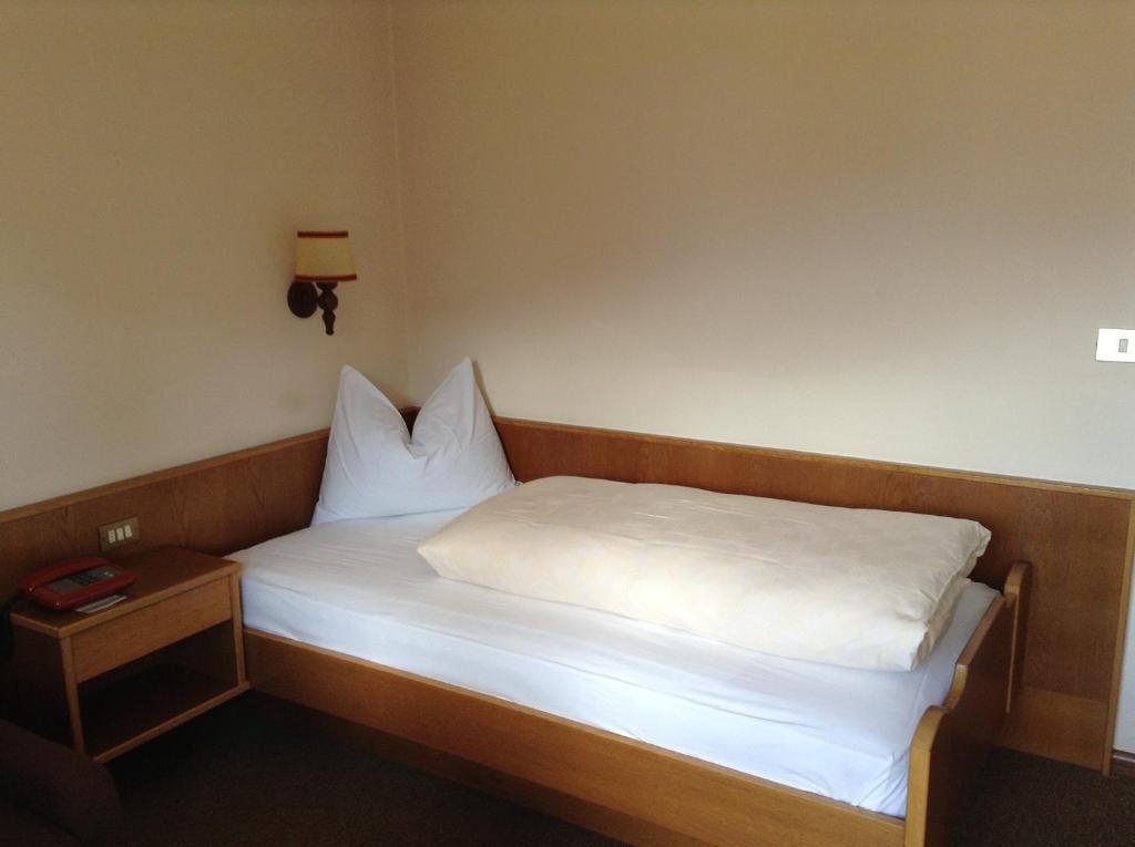 Hotel Tannerhof Merano Room photo